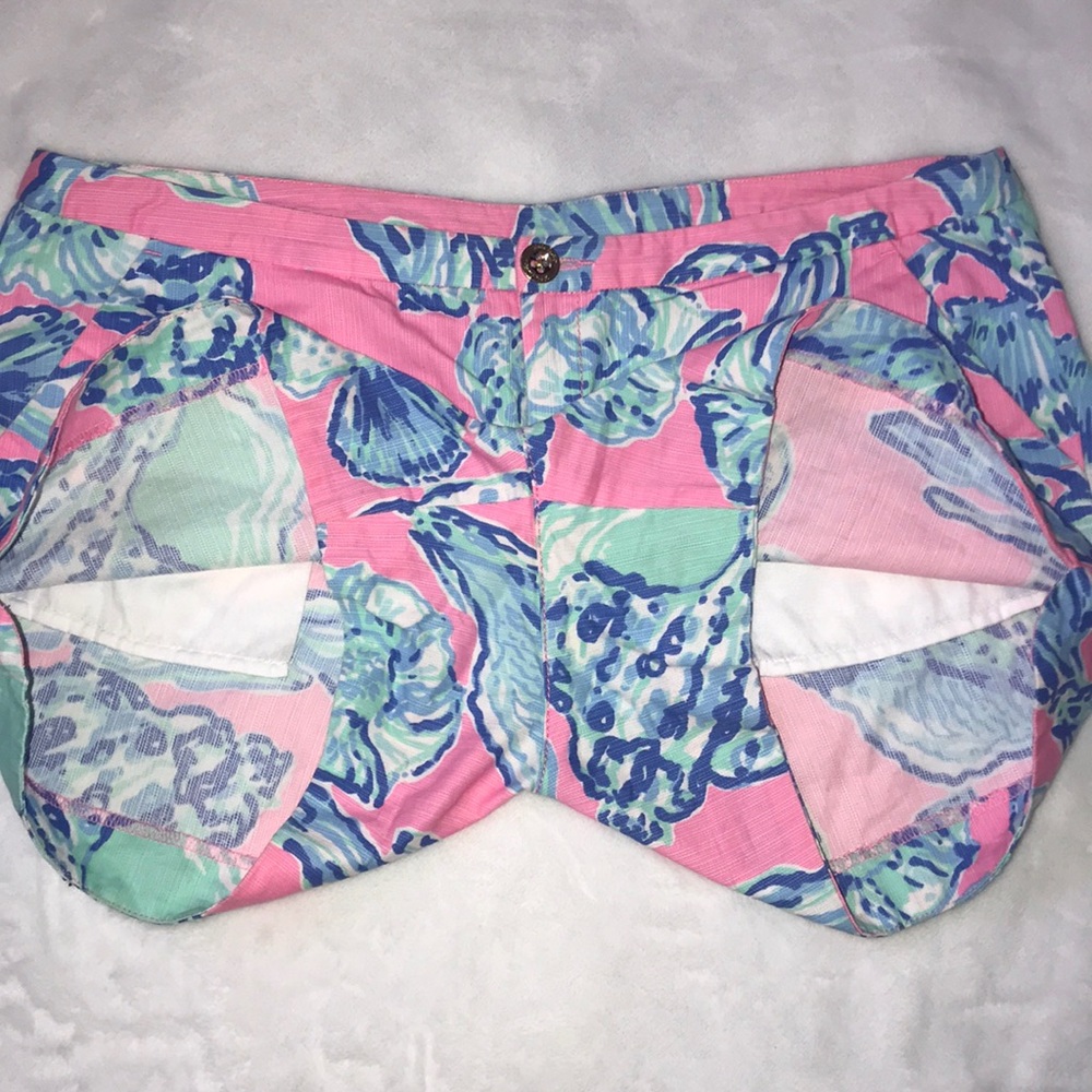 Lilly Pulitzer shorts 🩳 - Picture 12 of 14
